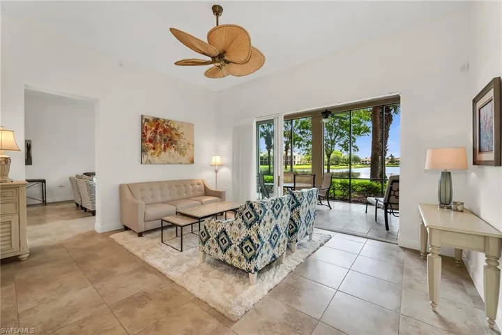3141 Aviamar Cir 103, Naples, Florida 34114