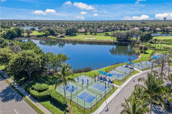 3141 Aviamar Cir 103, Naples, Florida 34114