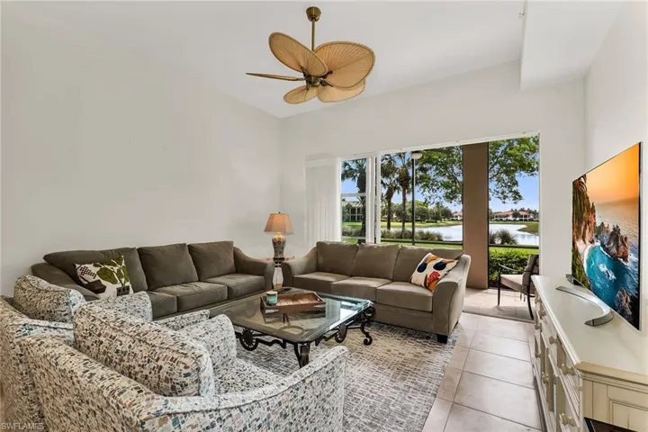 3141 Aviamar Cir 103, Naples, Florida 34114