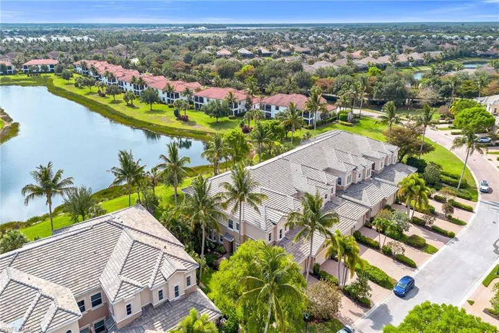 3141 Aviamar Cir 103, Naples, Florida 34114