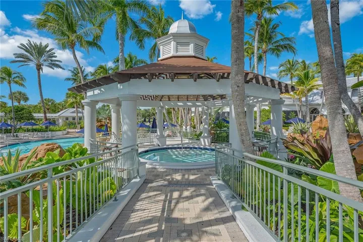 3141 Aviamar Cir 103, Naples, Florida 34114