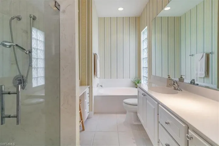 4768  Martinique  WAY, Naples, FL 34119