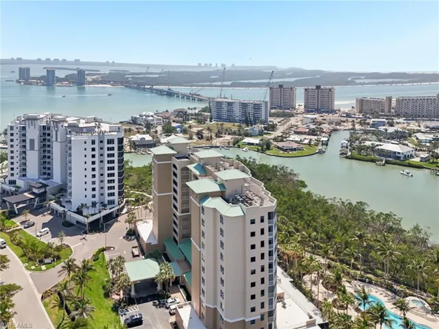 Bird's eye view featuring a water view and a view of city