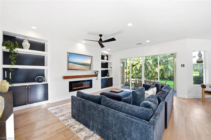 2292 Guadelupe Dr, Naples, Florida 34119