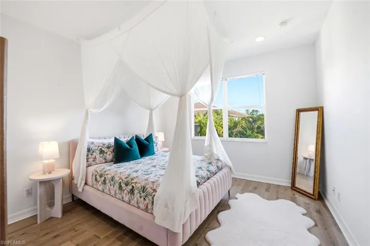 2292 Guadelupe Dr, Naples, Florida 34119
