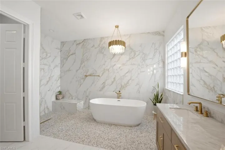 2292 Guadelupe Dr, Naples, Florida 34119