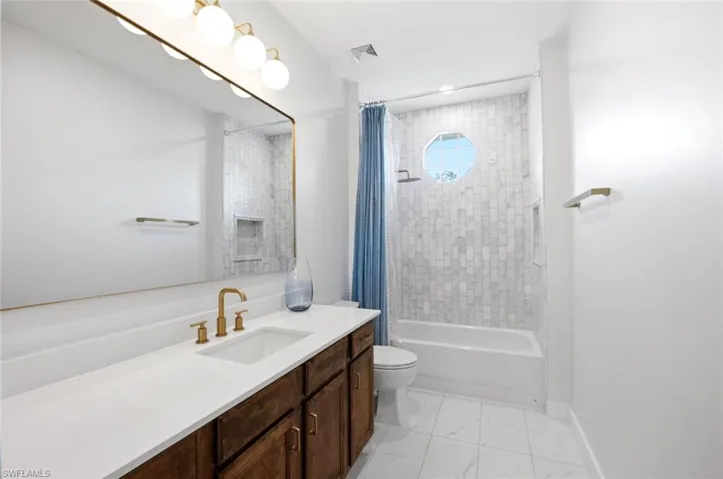 2292 Guadelupe Dr, Naples, Florida 34119