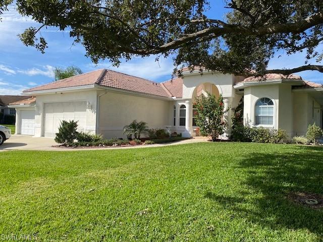 712 Mirror Lakes DR, LEHIGH ACRES FL 33974