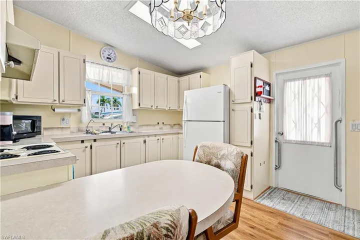 9270 Desoto Dr, North Fort Myers, Florida 33903