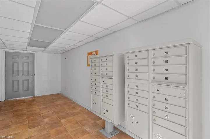 2590  1st  ST, Fort Myers, FL 33901
