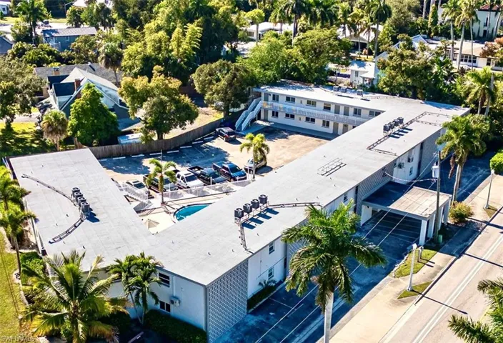 2590  1st  ST, Fort Myers, FL 33901