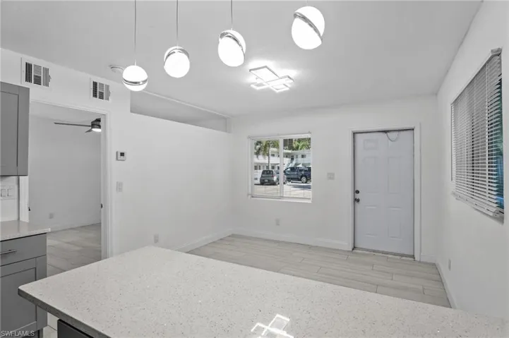 2590  1st  ST, Fort Myers, FL 33901