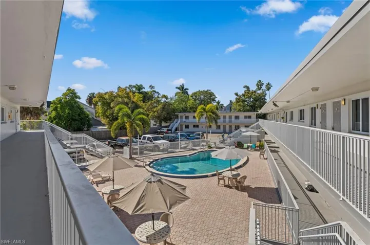 2590  1st  ST, Fort Myers, FL 33901