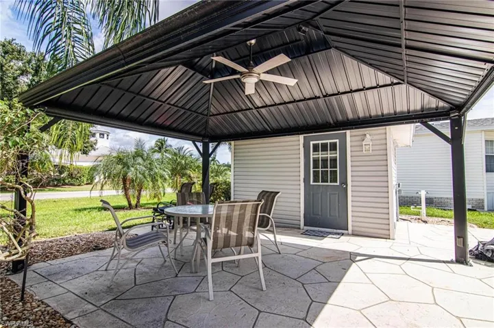10054 Parkwood Dr, Fort Myers Fl 33905