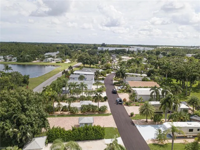 10054 Parkwood Dr, Fort Myers Fl 33905