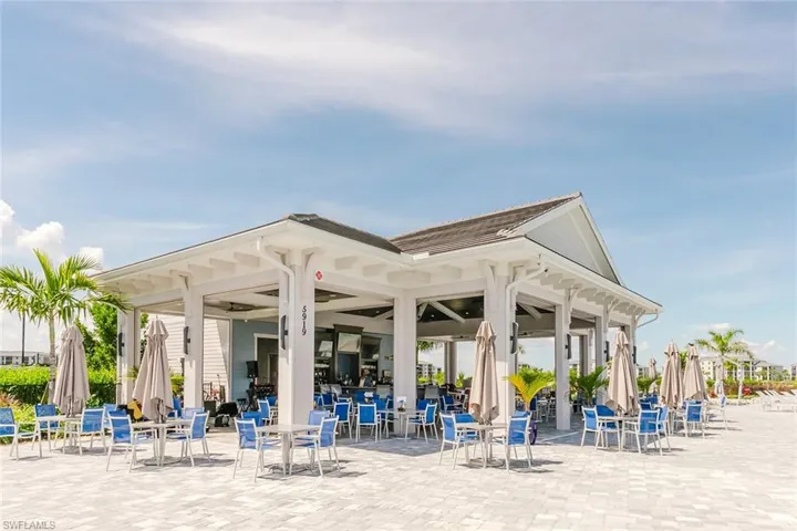 Outside dining at The Hammock