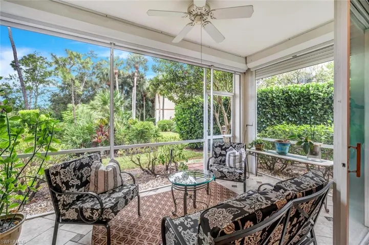 Screened lanai featuring ceiling fan
