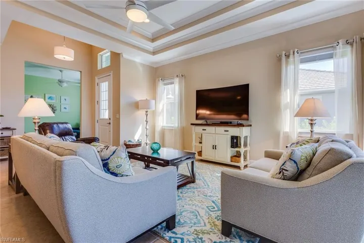 7096  Dominica  DR, Naples, FL 34113