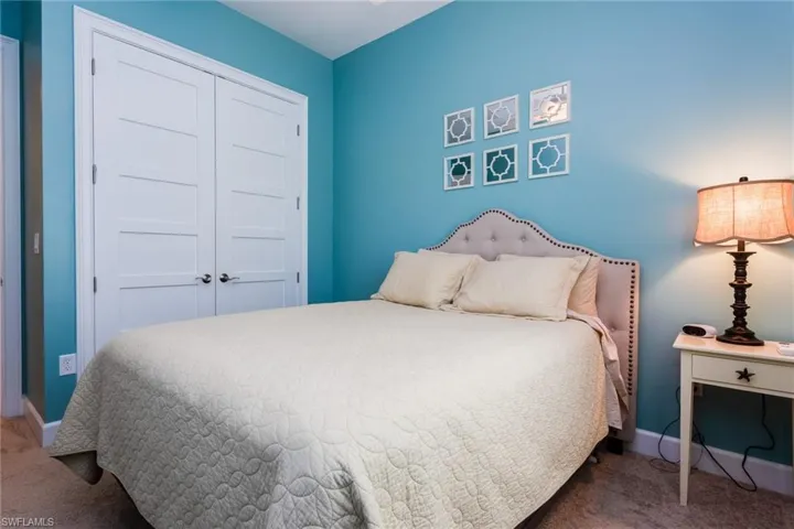 7096  Dominica  DR, Naples, FL 34113