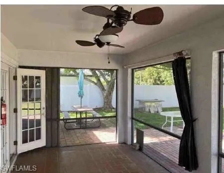 Back lanai with ceiling fan