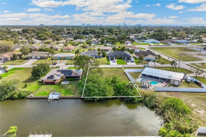224 Se 23rd Pl, Cape Coral Fl 33990
