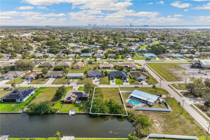224 Se 23rd Pl, Cape Coral Fl 33990