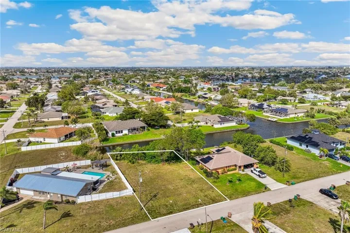 224 Se 23rd Pl, Cape Coral Fl 33990