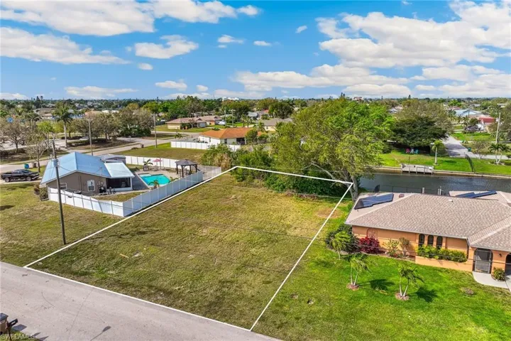 224 Se 23rd Pl, Cape Coral Fl 33990