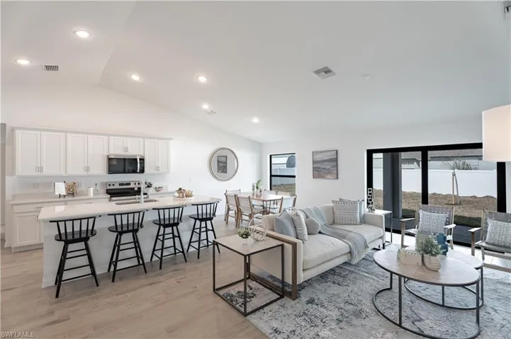 3208 Nw 4th Pl, Cape Coral, Florida 33993