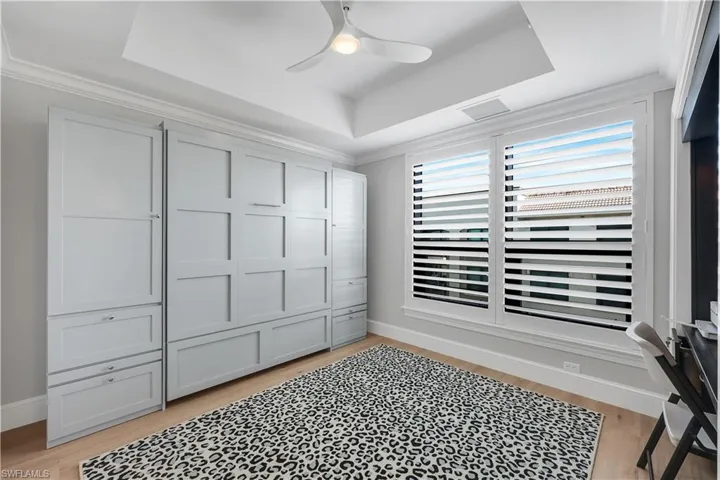 Second Bedroom /office with a Murphy- Bed