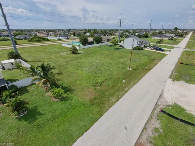 114 24th Ave, Cape Coral, Florida 33993
