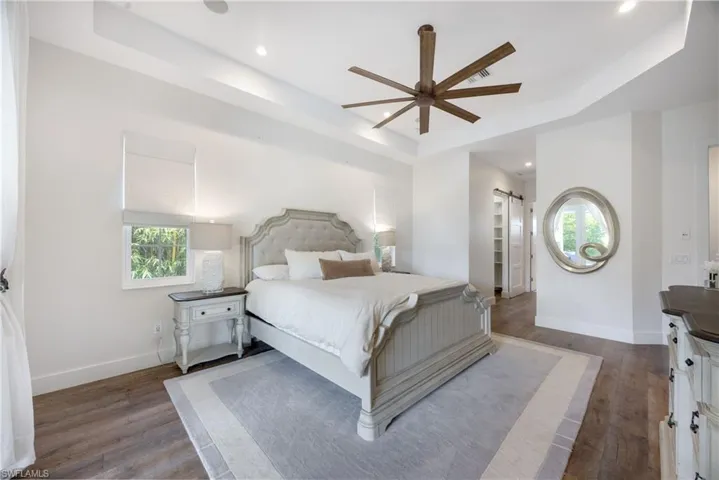 1571  Bonita  LN, Naples, FL 34102