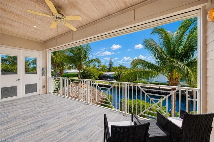 1571  Bonita  LN, Naples, FL 34102