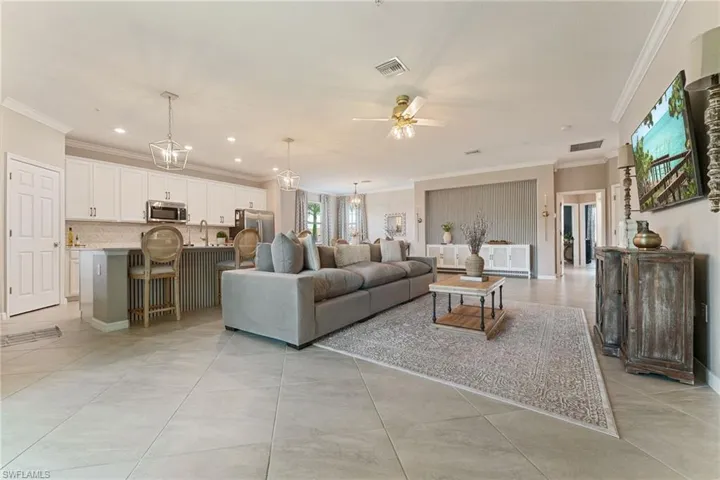 12027 Hawthorn Lake Dr 202, Fort Myers, Florida 33913