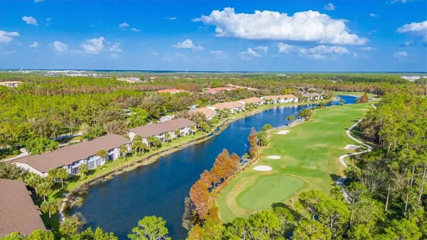 8480  Naples Heritage  DR, Naples, FL 34112