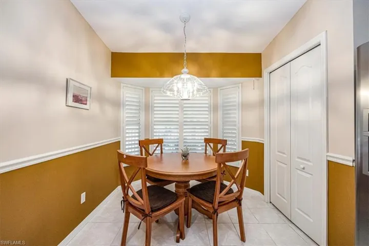 8480  Naples Heritage  DR, Naples, FL 34112