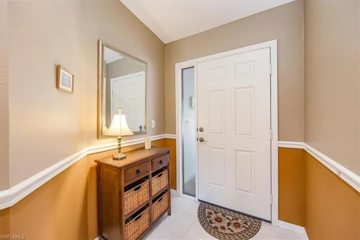 8480  Naples Heritage  DR, Naples, FL 34112