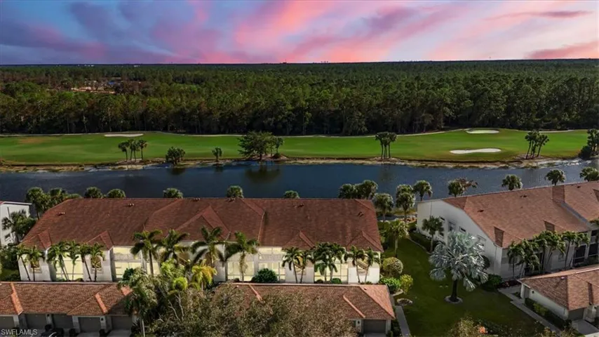 8480  Naples Heritage  DR, Naples, FL 34112