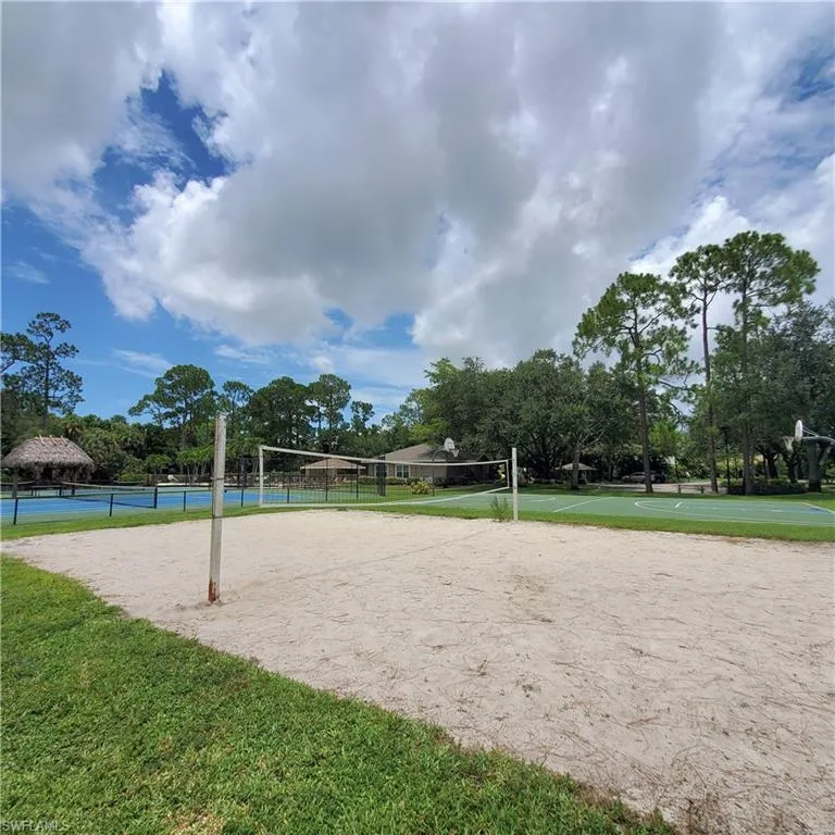 385 Dover PL, Naples, FL 34104,225061167