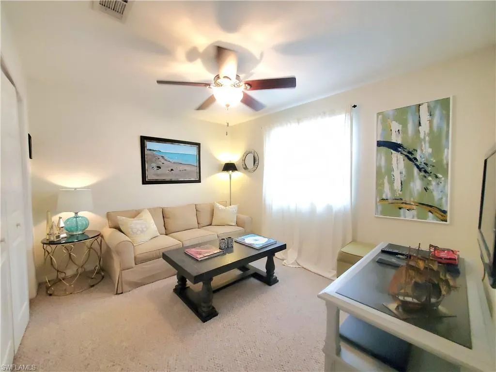 385 Dover PL, Naples, FL 34104,225061167