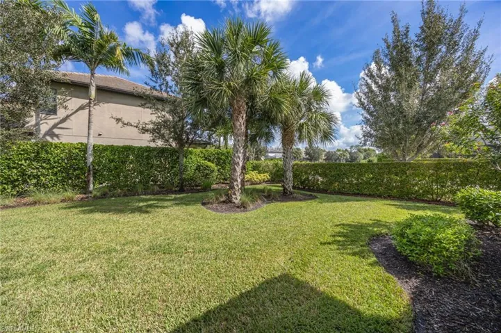 16241 Borelle Cir, Naples, Florida 34110