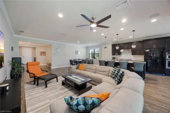 16241 Borelle Cir, Naples, Florida 34110