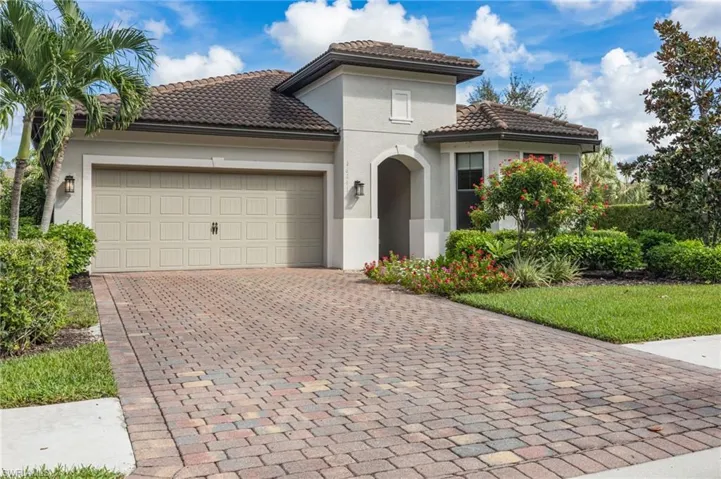 16241 Borelle Cir, Naples, Florida 34110