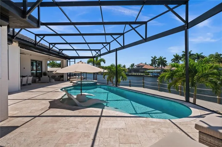 Pool is all screened in