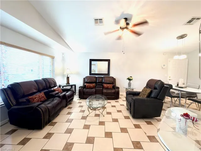 1169 Whitehead Creek Loop, Fort Myers, Florida 33916