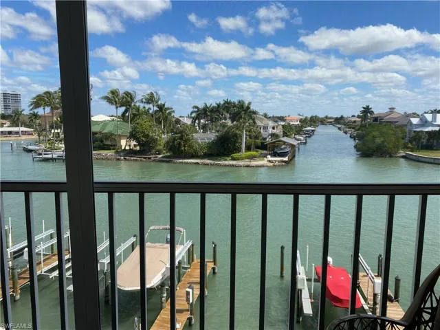 10686 Gulfshore Dr 304 A, Naples, Florida 34108