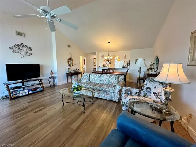 10686 Gulfshore Dr 304 A, Naples, Florida 34108