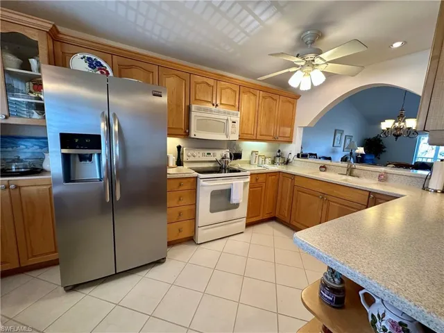 10686 Gulfshore Dr 304 A, Naples, Florida 34108