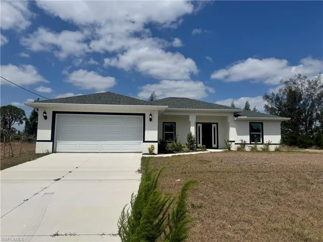 3916 9th PL, Cape Coral, FL 33909,2025000289