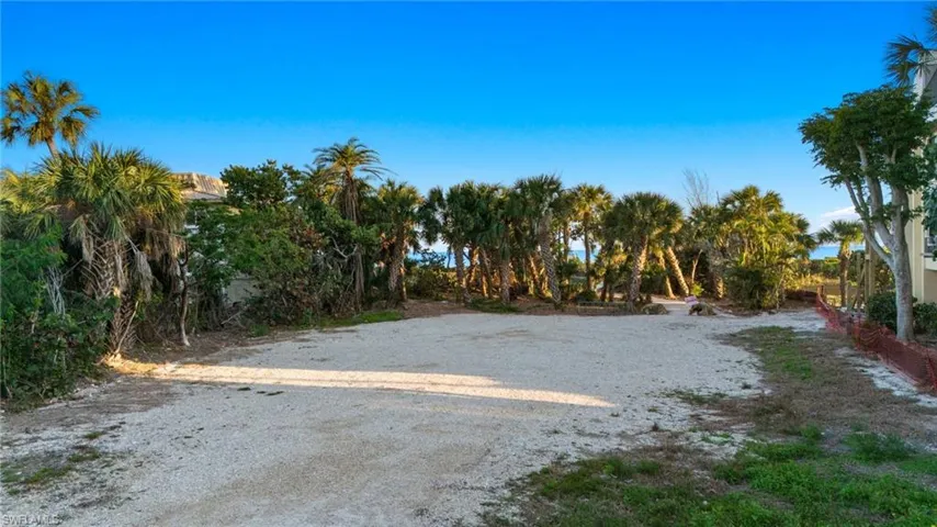 Private beach parking